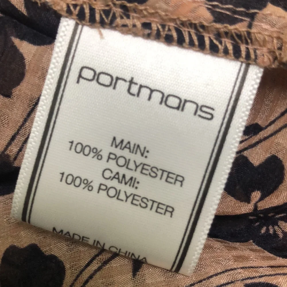 Cap-flutter sleeve black poppy and dusty pink light Portmans top - Picture 9 of 9